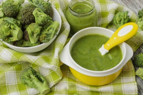 Broccolipuré till små barn: recept och fördelar