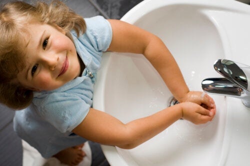 10 barnsjukdomar som kan undvikas genom att tvätta händerna