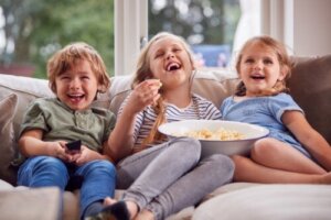 5 filmer som dina barn borde se om syskon