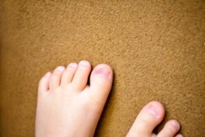 Hur behandlar man paronyki hos barn?