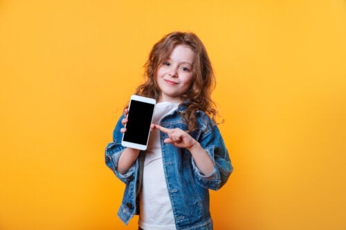 Hur vet man om barnet är redo för en mobiltelefon?
