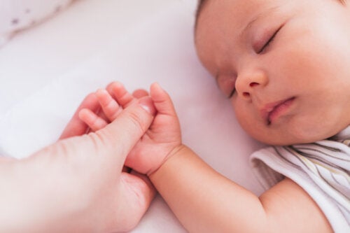 Sommarsömn: 7 tips för att hjälpa ditt barn att sova bättre