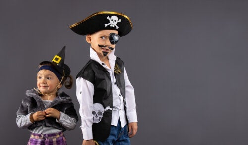 Vad lär sig barn av att klä ut sig?