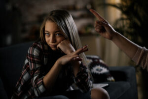 6 nycklar till att sätta gränser för tonåringar