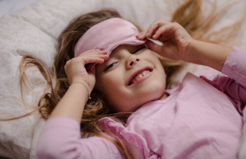 7 tips för att hitta tillbaka till en god sömnrutin innan skolan börjar
