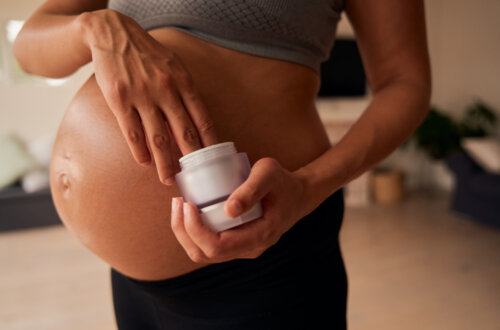 Kosmetiska komponenter du kan använda under graviditeten
