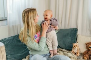 De 4 fördelarna som en barnvakt ger dina barn