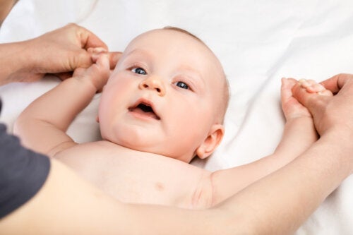 Muskelstretching för spädbarn: övningar och fördelar