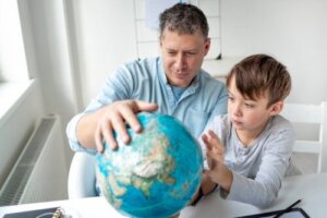 Resurser och övningar för att lära ut geografi hemma