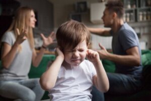 Hur påverkas barnen av ett giftigt förhållande mellan föräldrarna?