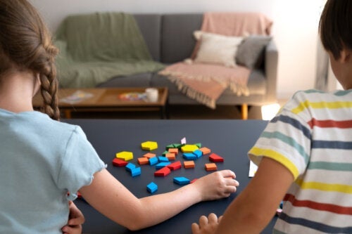 Lär ditt barn att känna igen mönster: 5 roliga aktiviteter