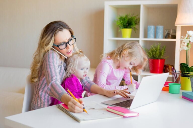 Arbetande och studerande föräldrar: Fem tips för att göra det enklare
