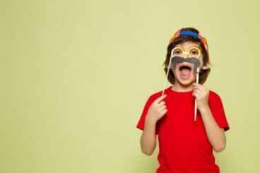 Förhållandet mellan humor och intelligens hos barn