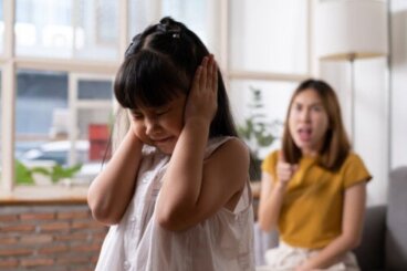 11 fraser du aldrig bör säga till dina barn